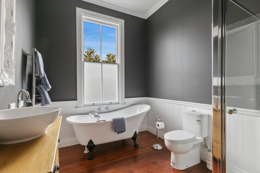 Historic Charm In Greytown - Cosy Kowhai Cottage Exteriör bild