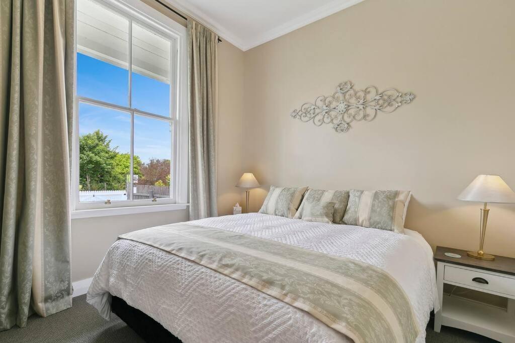 Historic Charm In Greytown - Cosy Kowhai Cottage Exteriör bild