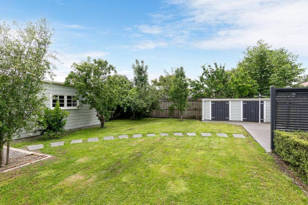 Historic Charm In Greytown - Cosy Kowhai Cottage Exteriör bild